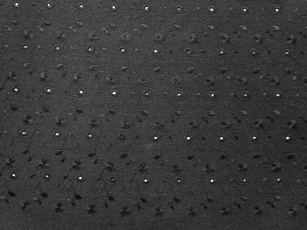 Riflovina čierna "vyšívané kvety" 