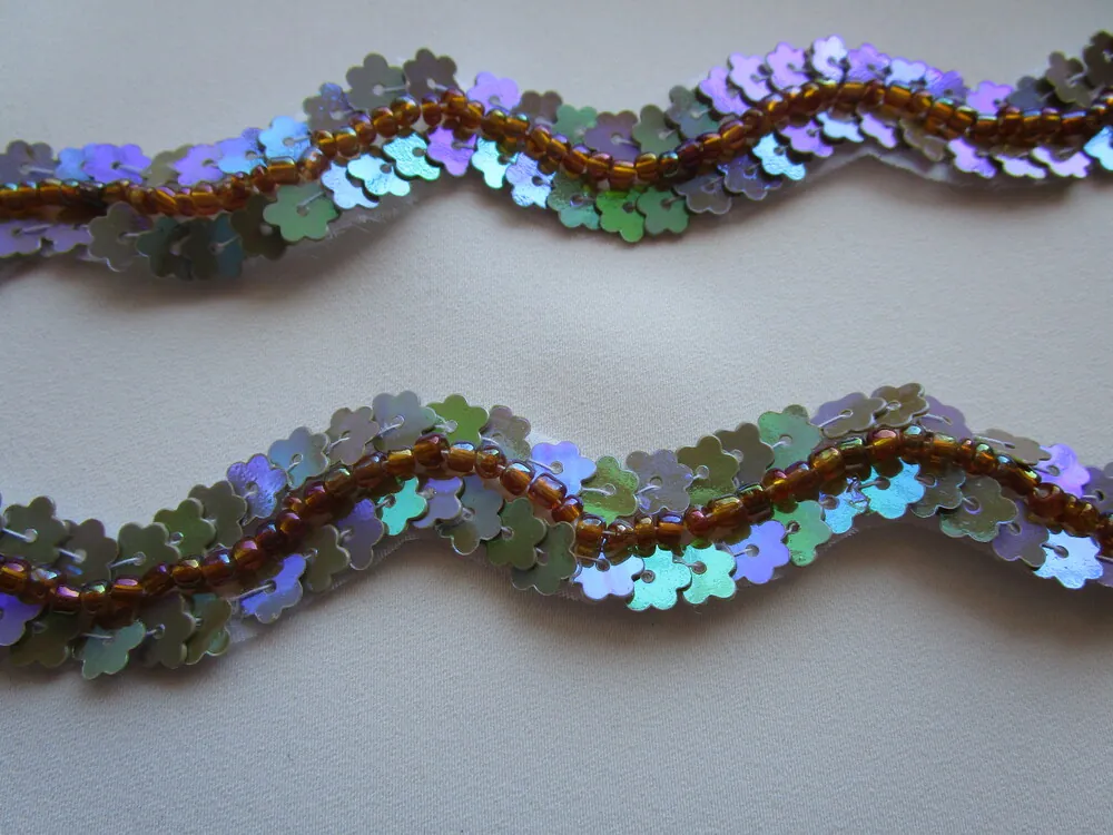 Lemovka béžová "flitrová s korálkami"