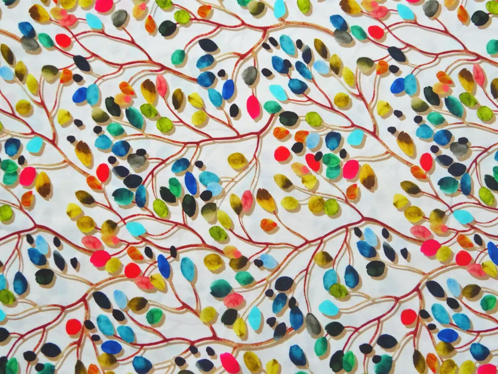 Šatovka smotanová "farebné lístky na konári" 