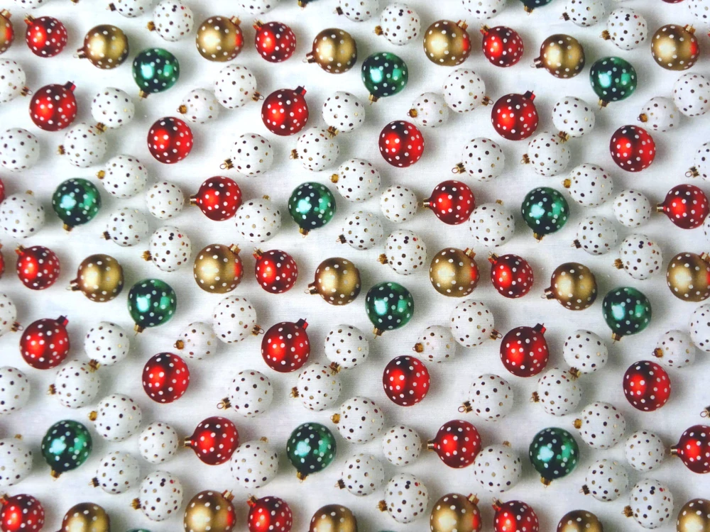 Bavlna "vianočné farebné gule" 