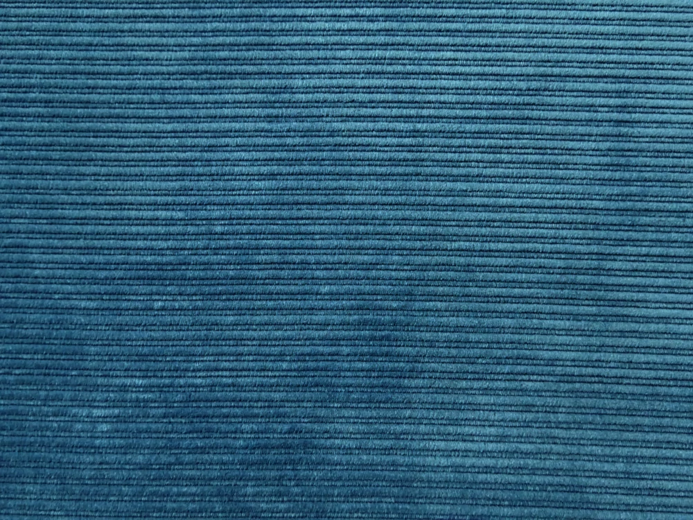 Menžester "oceľovomodrý" 