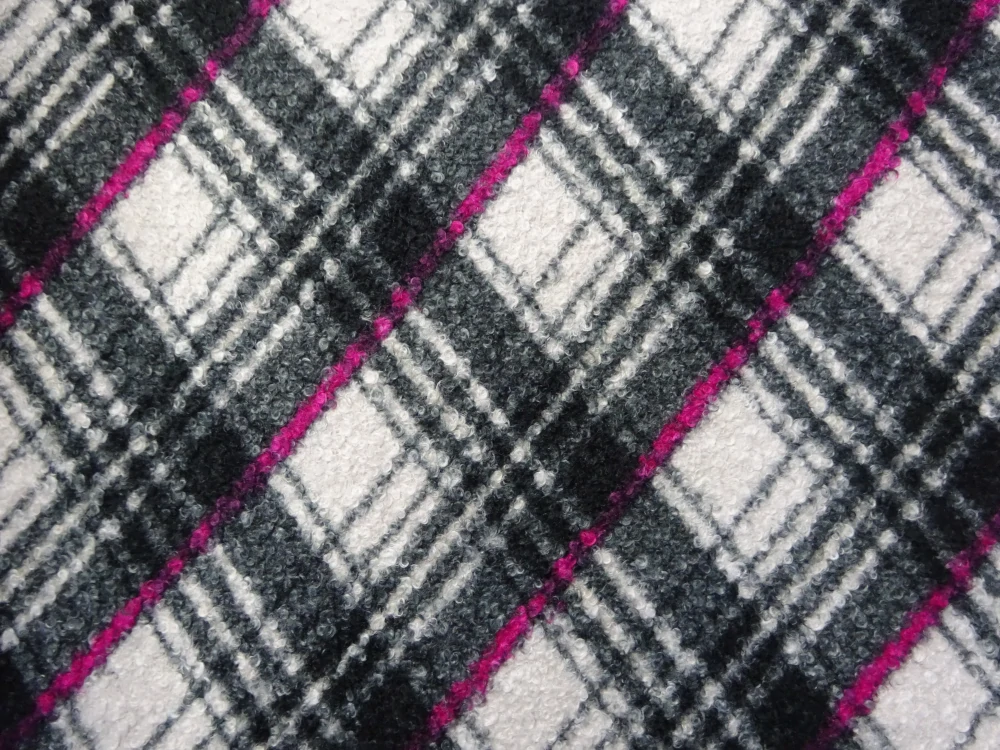 Buklé bielo-sivé "fuksiový pásik" 