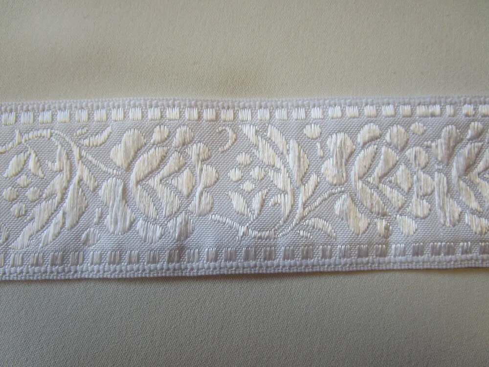 Stuha krojová - 4 cm 