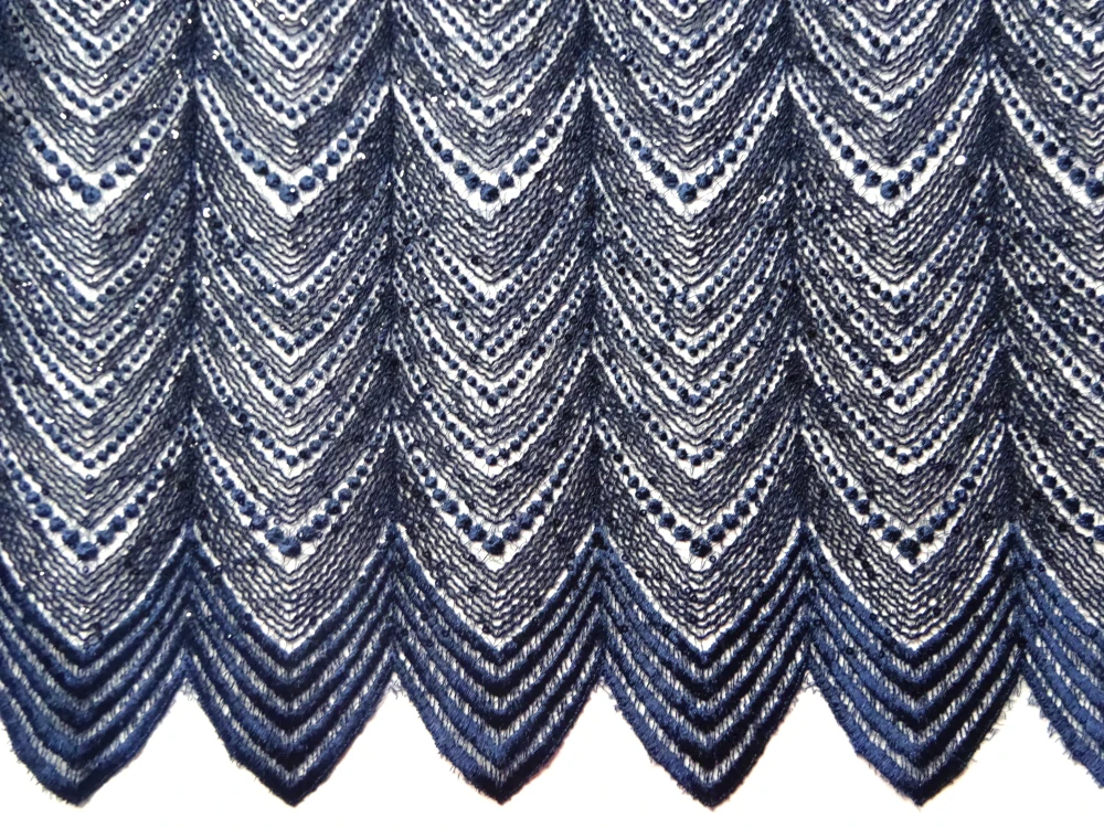 Krajka tmavomodrá "vzorovaná" - s flitrami 