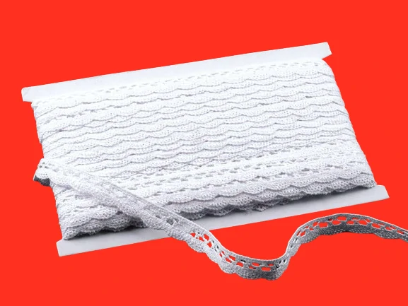 Borta bavlnená biela "vzorovaná" 