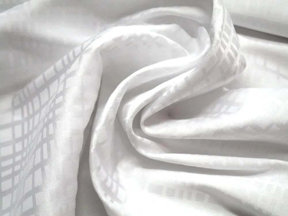 Šatovka Marcelo biela "biele káro" - pruží naopak 