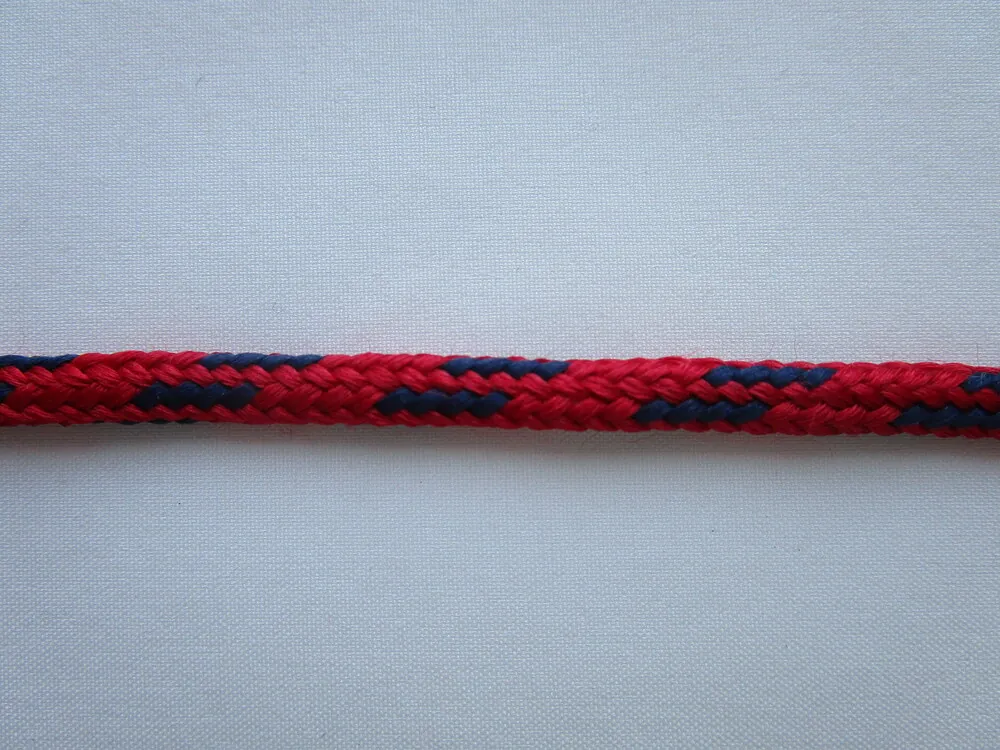Šnúrka "červeno-modrá točená"