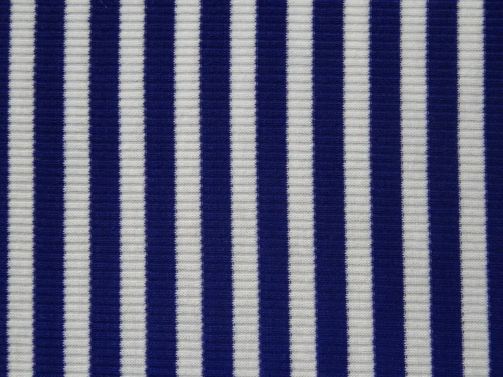 Úplet bielo-modrý "prúžok" - plastický vzor 