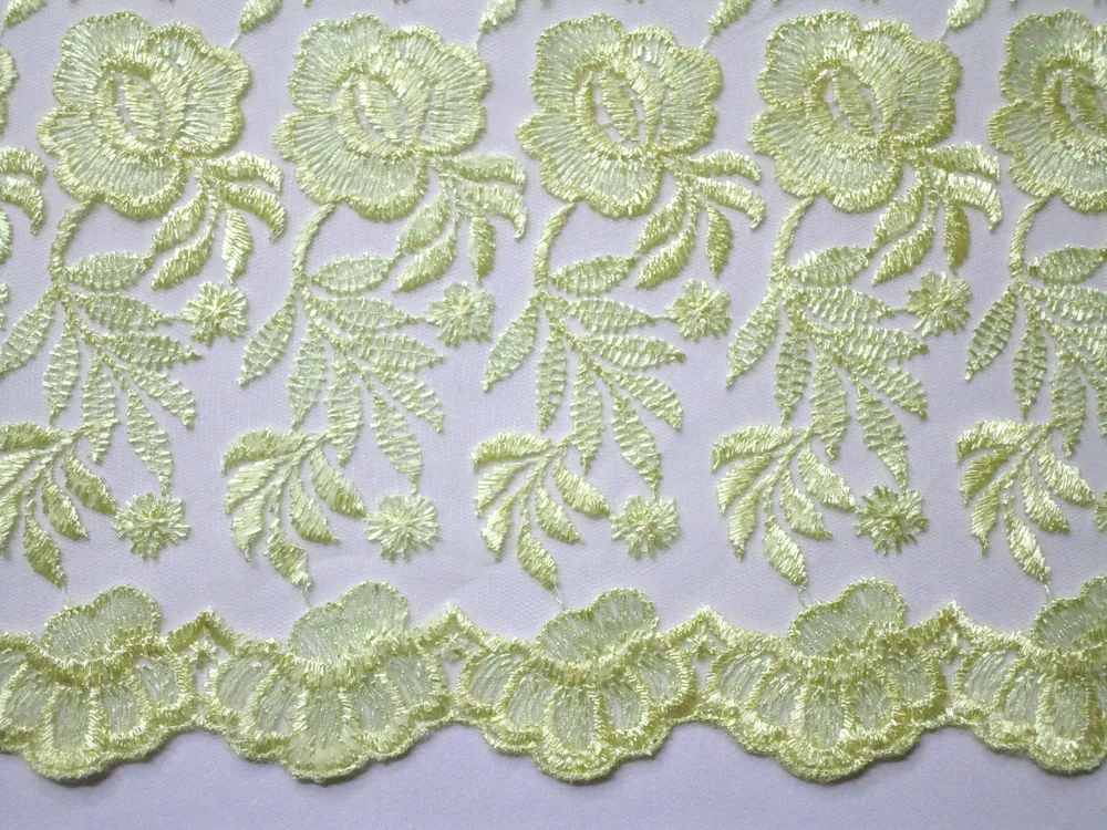 Vyšívaný tyl žltý "kvety" 