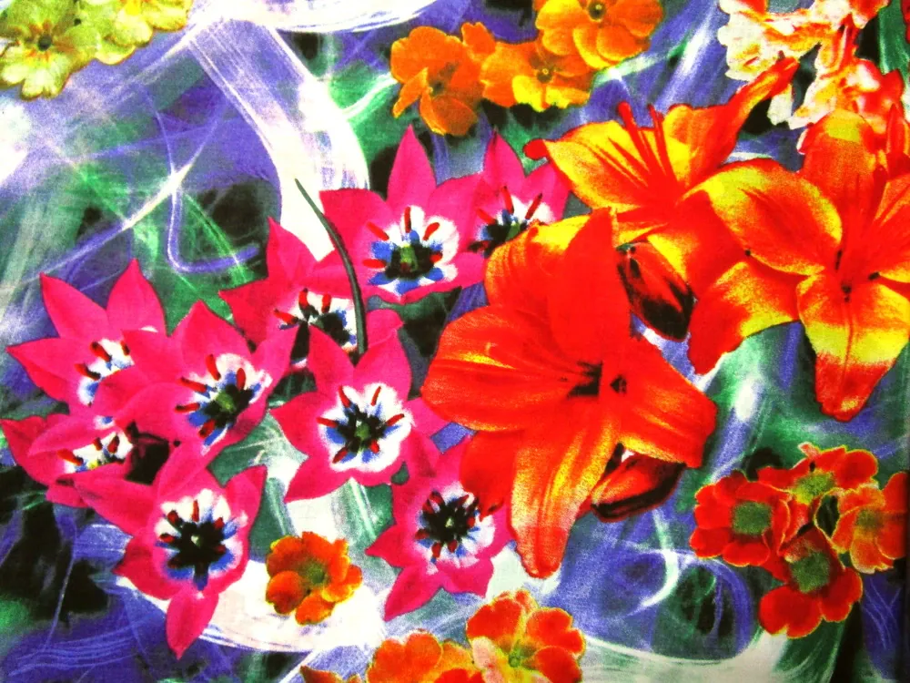 Bavlna bielo-fialovo-zelená "kvety"