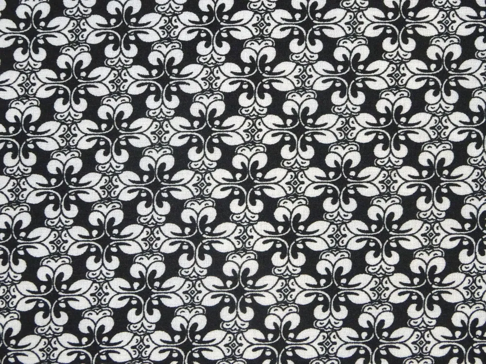Šatovka čierna "biele ornamenty"