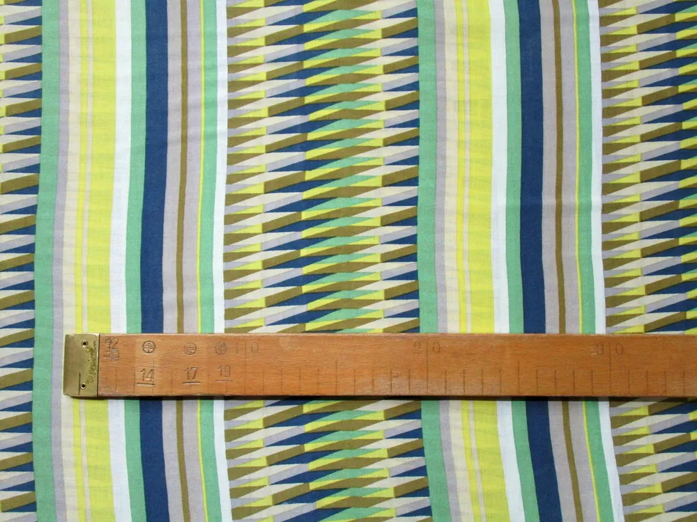 Šatovka bielo-žlto-zeleno-modrá "indiano"