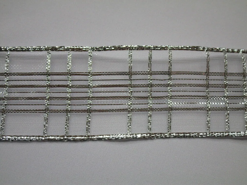 Stuha dekoračná s drôtikom "strieborné káro"