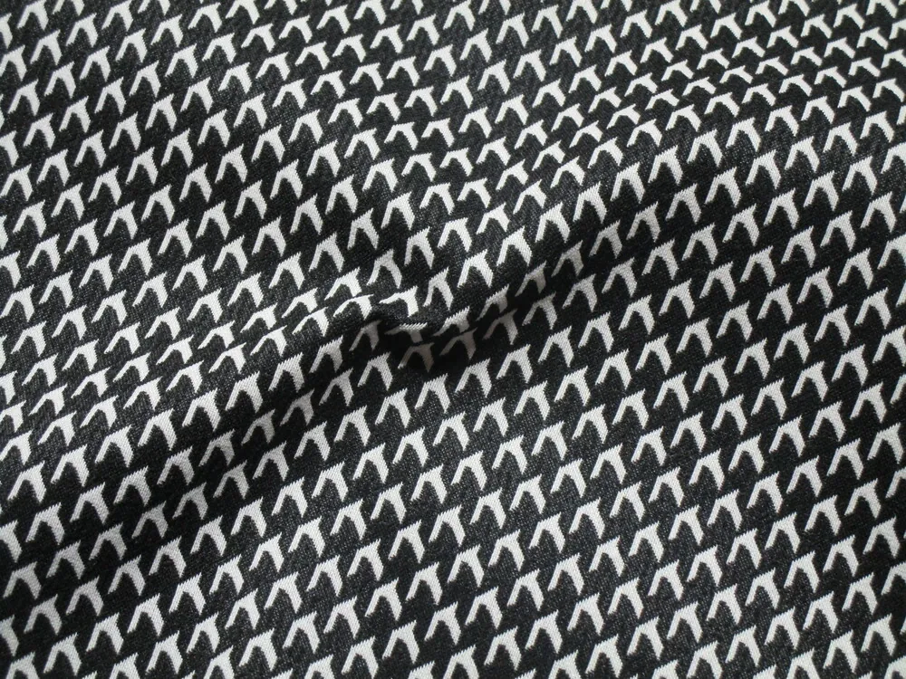 Kostýmovka maslovo-čierna "vzorovaná" - obojstranná, opačne pruží