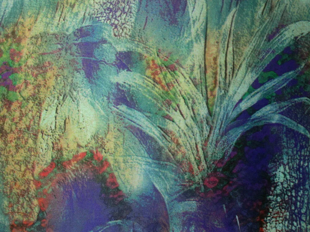 Satén fialovo-tyrkysový "motív trávy" 