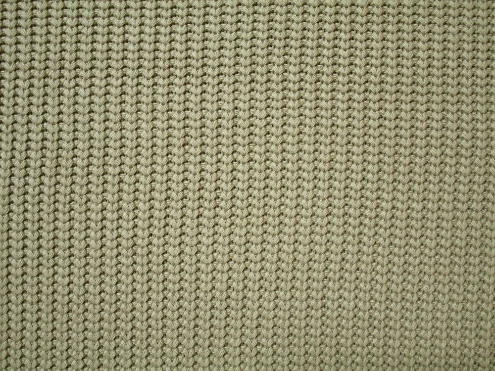 Svetrovina béžová "plastický vzor"