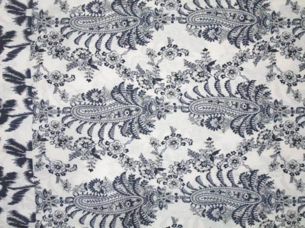 Šatovka Silky smotanová "kašmírový vzor"