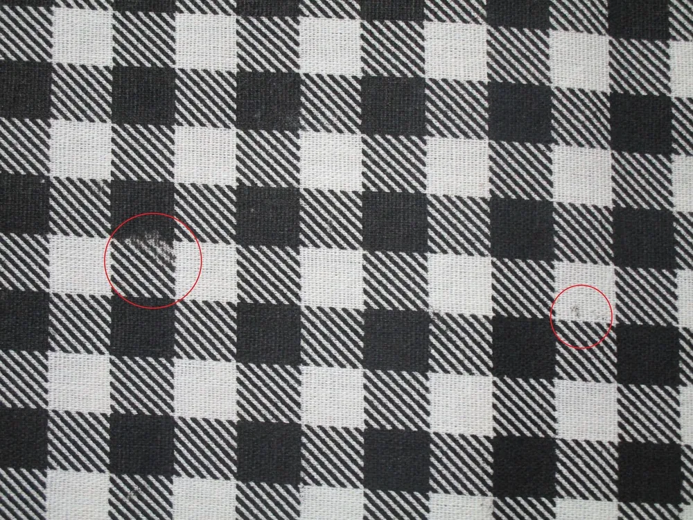 Poťahovka biela "čierna kocka" - 2. akosť