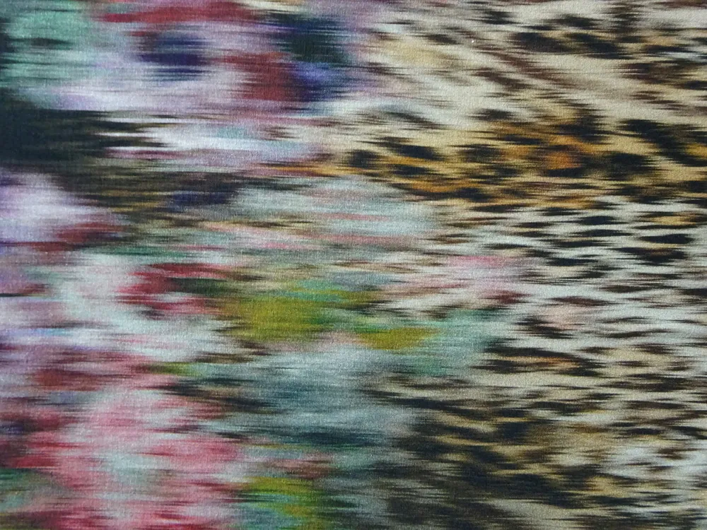 Úplet "abstraktný vzor"