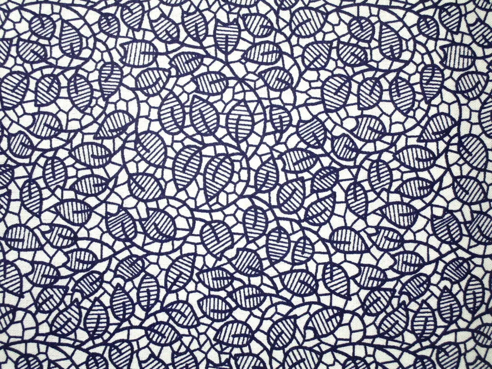 Bavlna biela "tmavomodré listy"