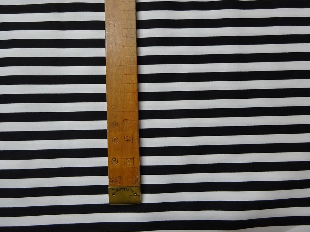 Riflovina smotanová "čierny pásik" 