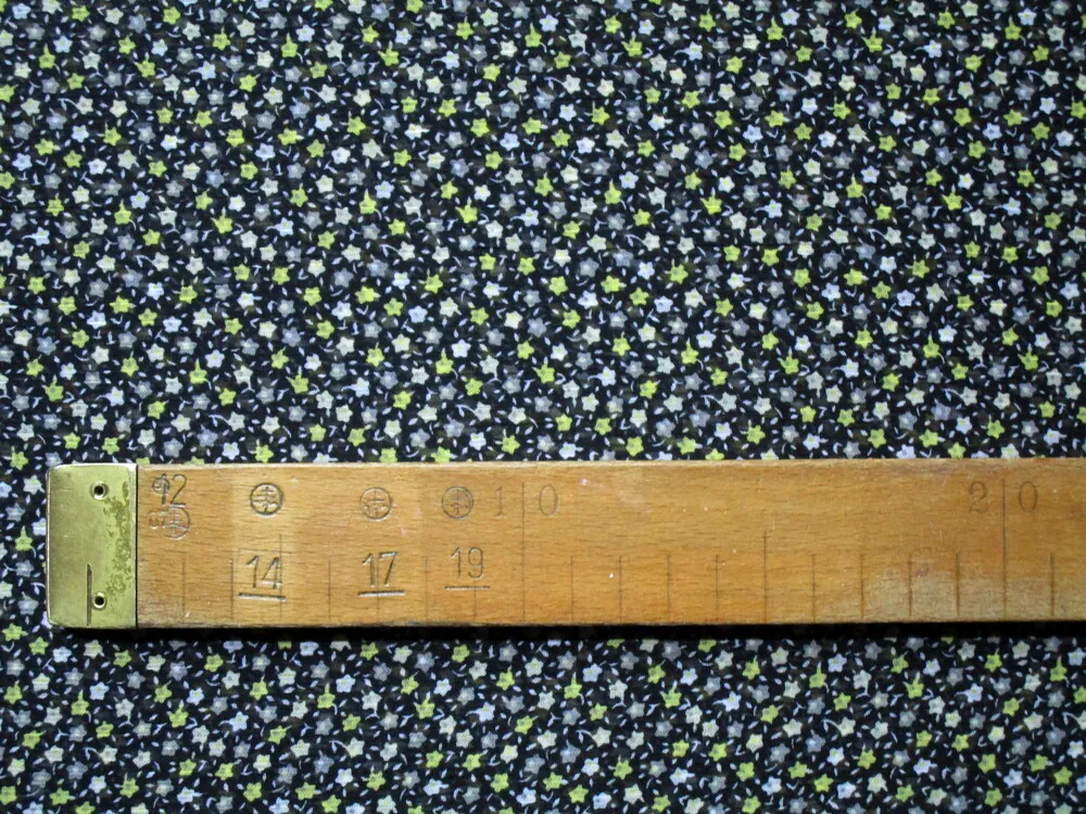 Šifón čierny "drobný kvet"