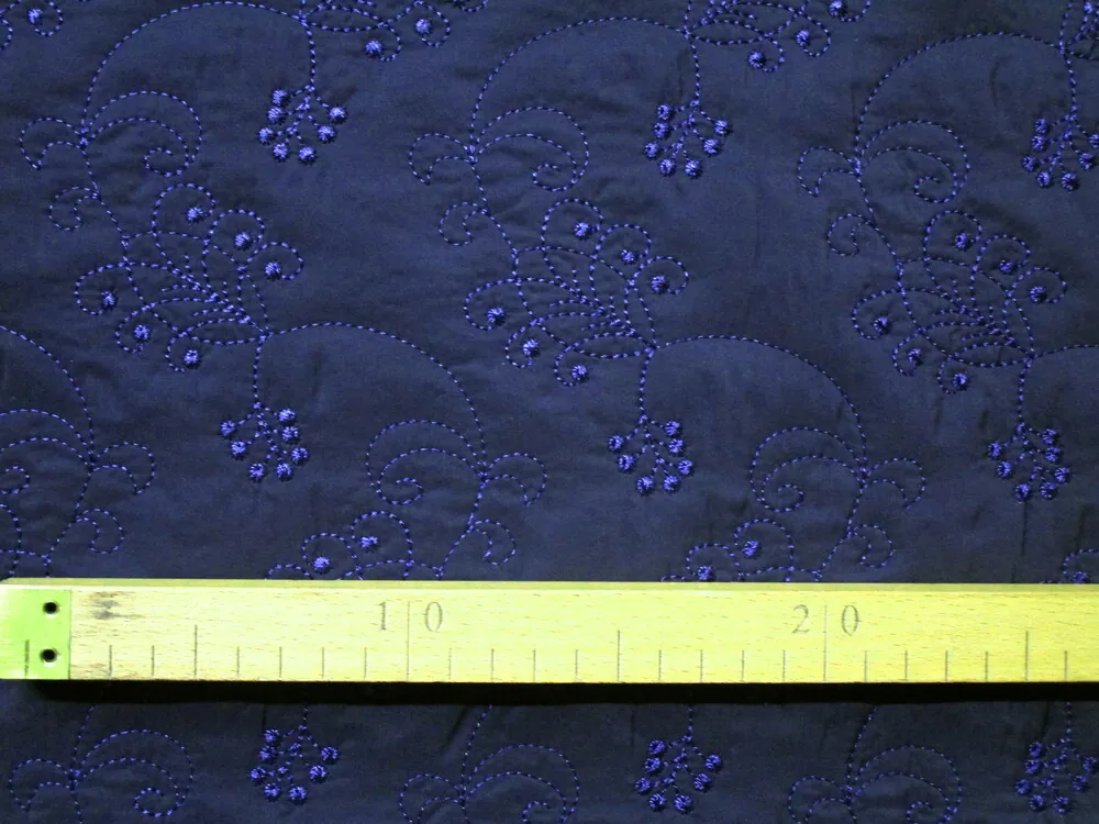 Bundovina tmavomodrá do čierna "modrý kvet"