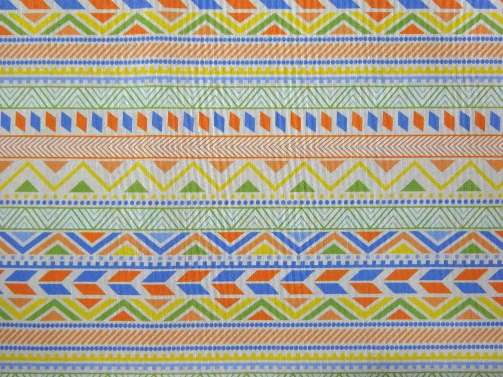 Poťahovka smotanová "geometrický motív" 