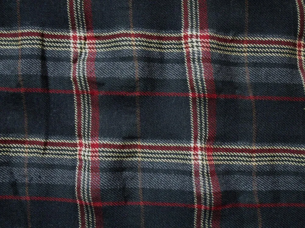 Kostýmovka čierna "béžovo-červeno-hnedo-sivé káro"