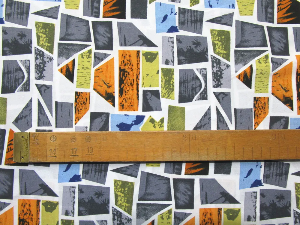 Šatovka biela "geometrický vzor"