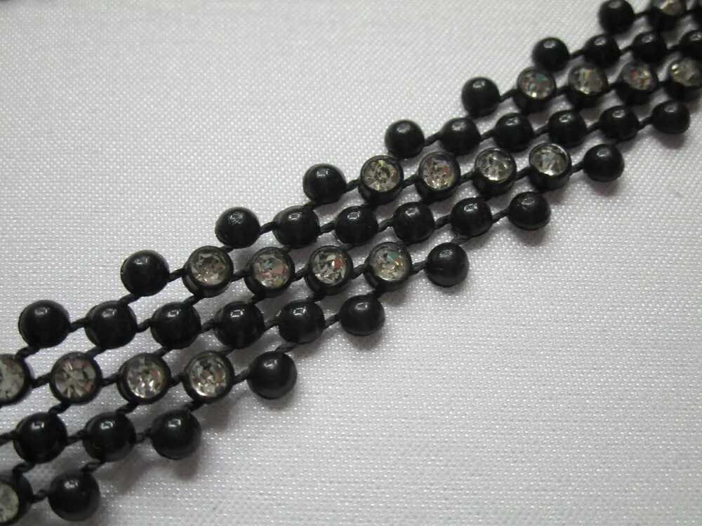 Borta čierna "zirkony"