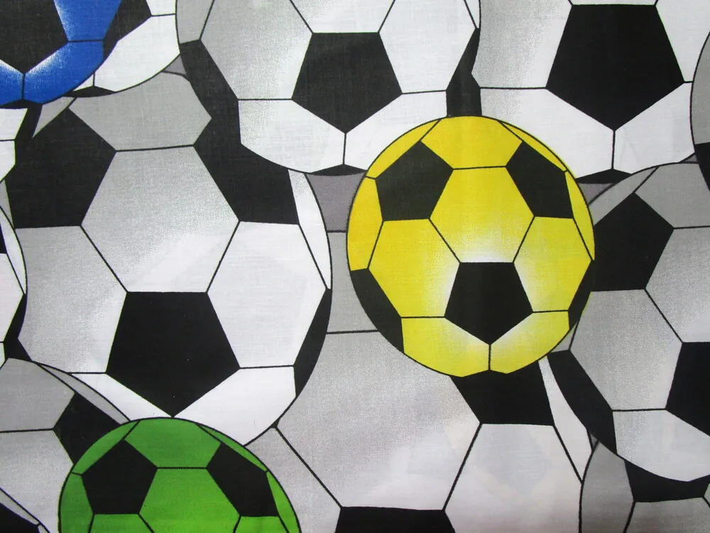 Bavlna biela "veľké futbalové lopty" 