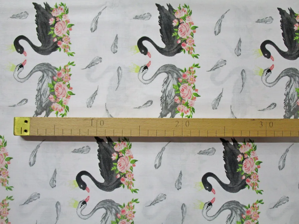 Bavlna biela "sivá a čierna labuť"