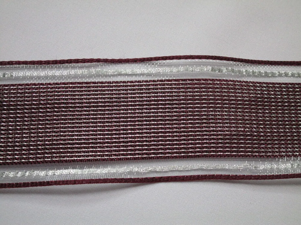 Stuha dekoračná s drôtikom bordó "strieborný pásik"
