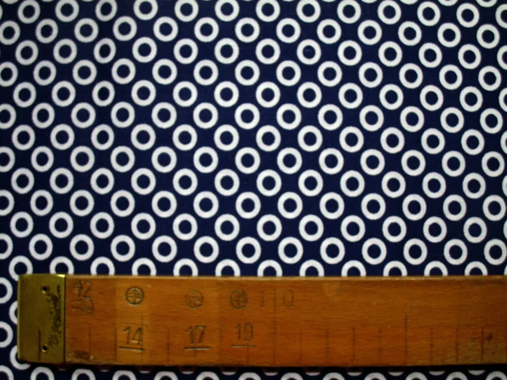 Bavlna tmavomodrá "biely kruh" - zbytok