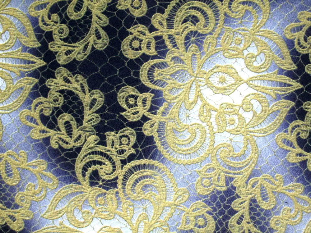 Šatovka sivo-tmavomodrá "zlatý ornament" 