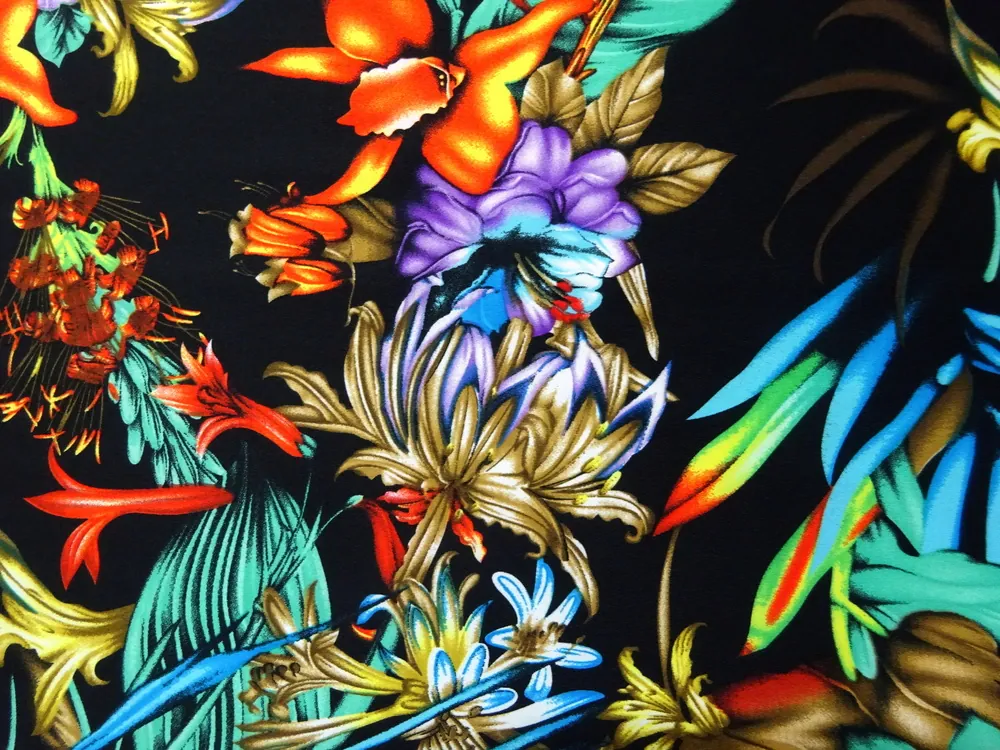 Úplet čierny "kvety"