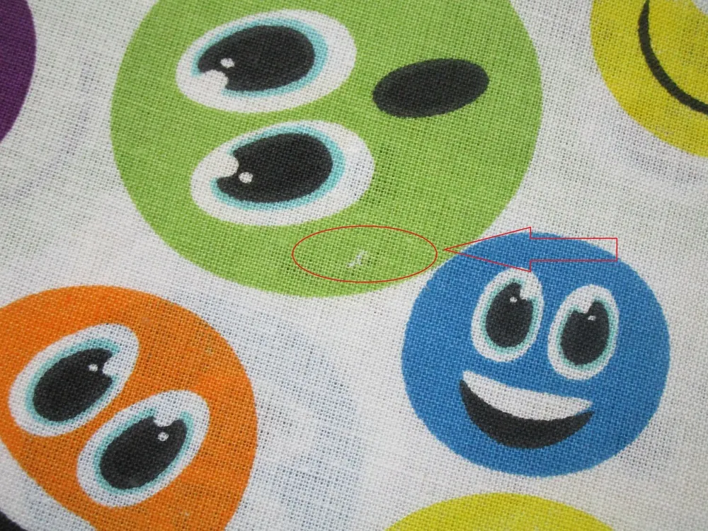 Bavlna biela "farebný smejko" 