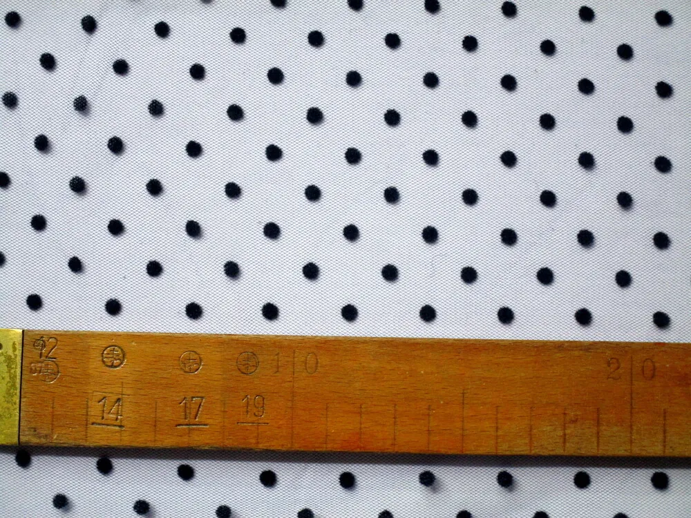 Tyl modrý "sivo-modrá zamatová bodka"