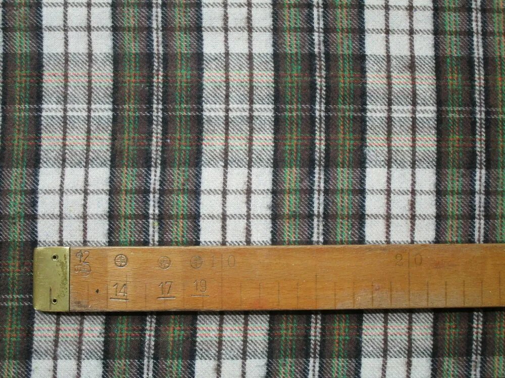 Flanel béžový "zeleno-hnedé káro" 