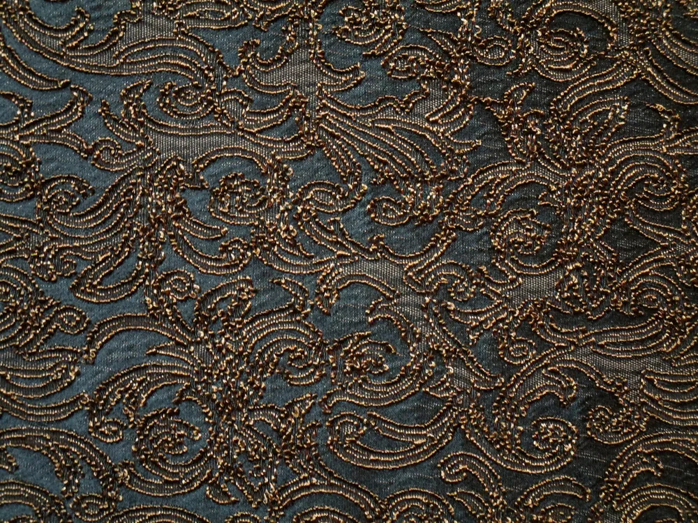 Žakard tmavohnedý "zlato-hnedý vzor"