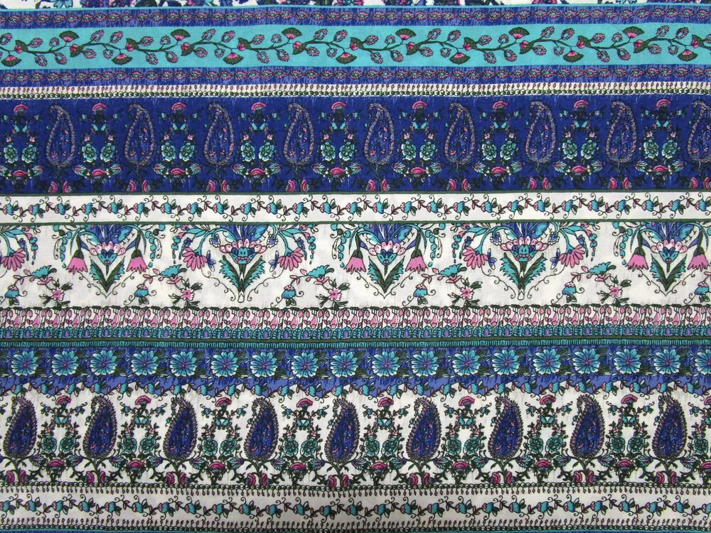 Šatovka smotanová "ružovo-fialový vzor" - bordúra jednostranná