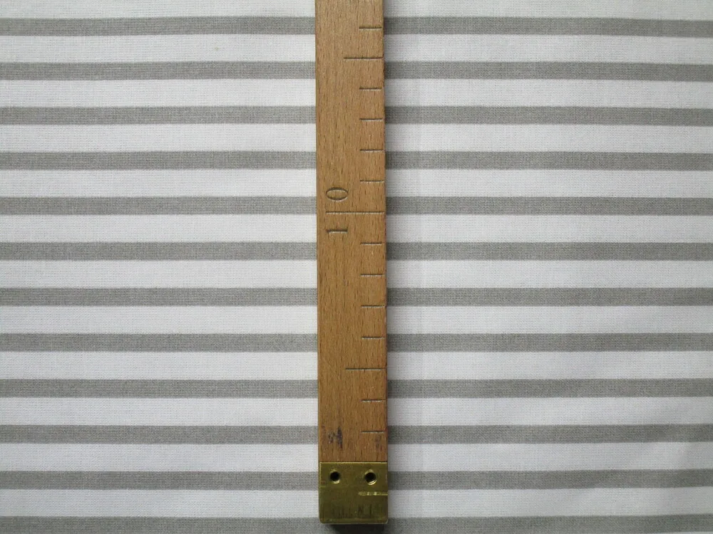 Bavlna biela "sivý pásik" 