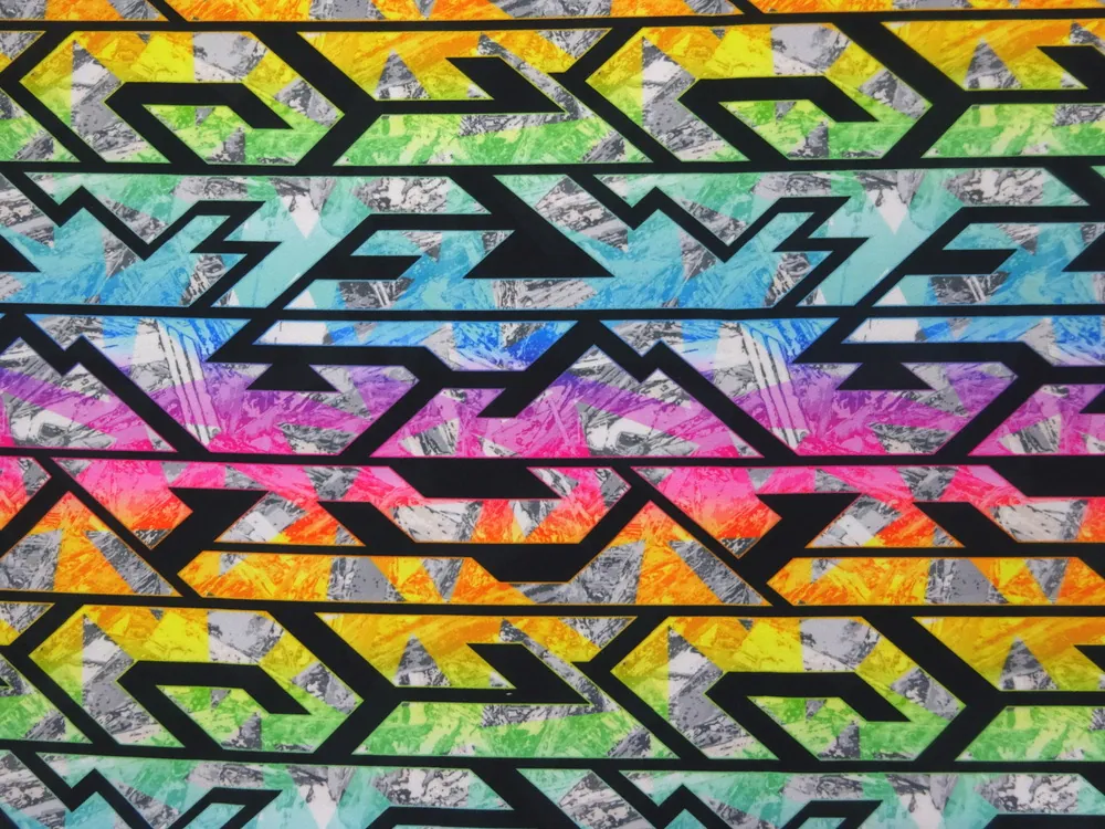 Šatovka Barbie farebná "čierny geometrický vzor" - potlač na Slovensku 