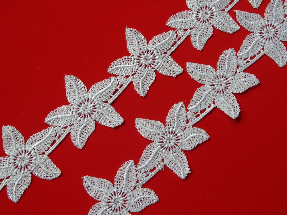 Čipka ozdobná "kvet" - 2. akosť 