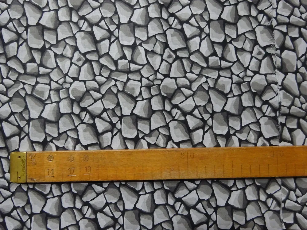 Bavlna čierna "sivé kamene" 