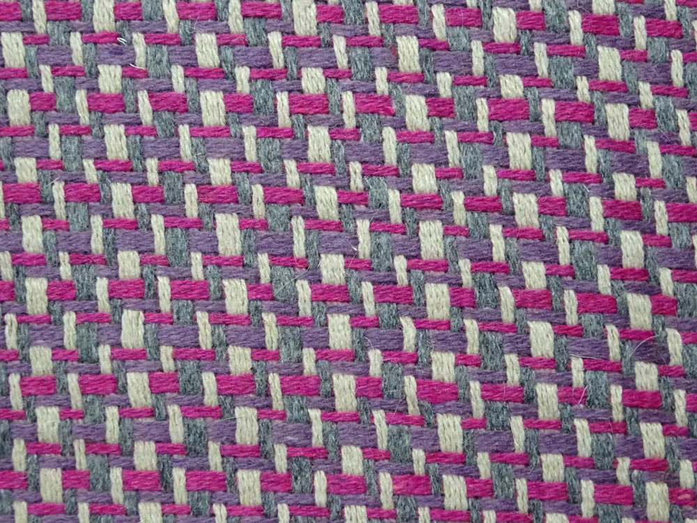 Kabátovina "cyklaménovo-fialovo-sivo-béžová" 