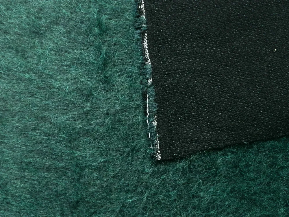 Kabátovina "zelená" - nízky vlas 