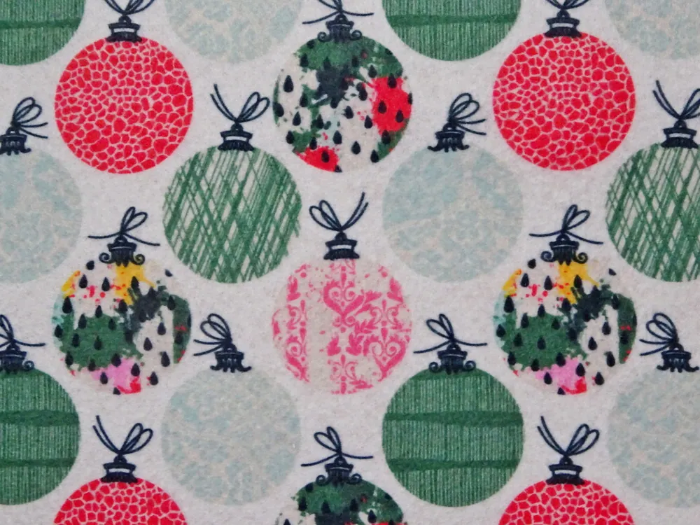 Filc biely "vianočná guľa" - talianska kolekcia 