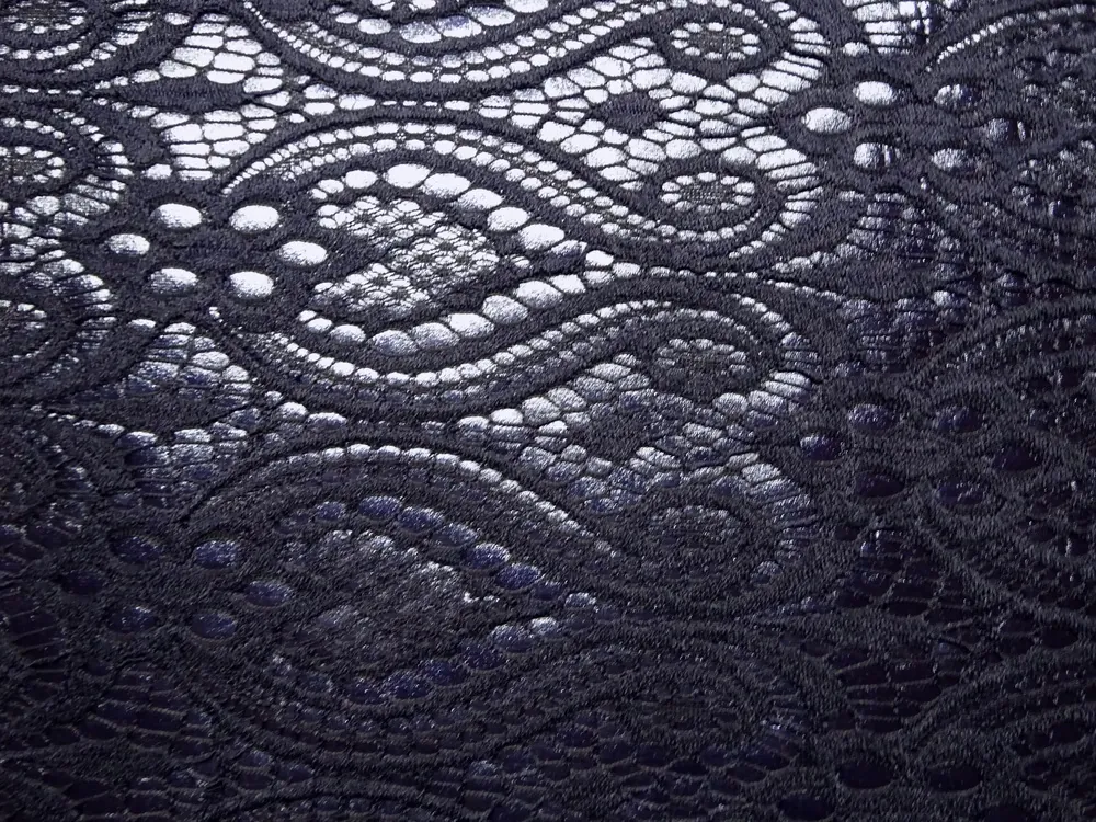 Úplet tmavomodrý "plastický vzor" 